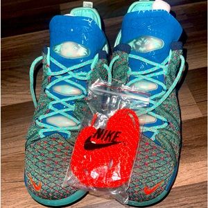 Lebron 18 - Green Abyss - New !!!!
